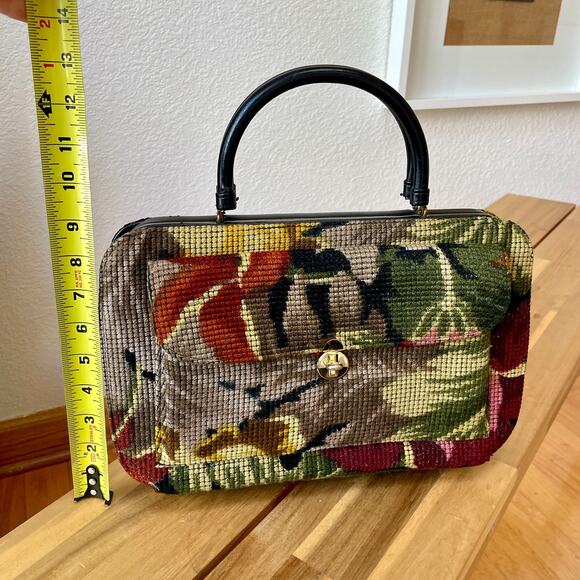 Lou Taylor Miami Vintage Frame Purse Floral Art Tapestry Gold Hardware - Picture 16 of 16